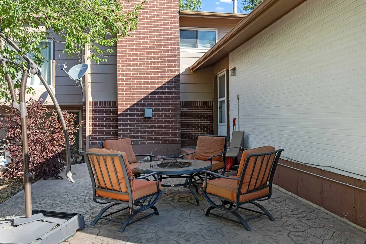 Outdoor Covered Patio Villa in Colorado Springs photo 5