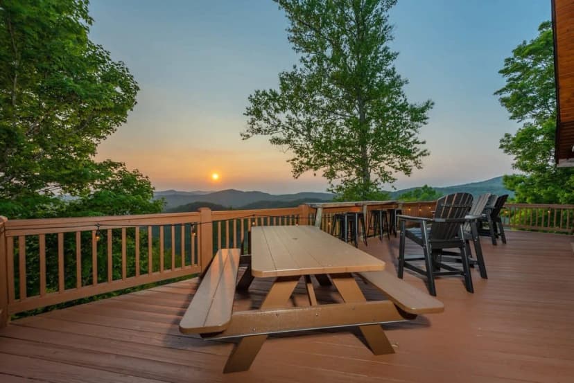 Sunset views for miles ~Gameroom~HotTub - Fire Pit