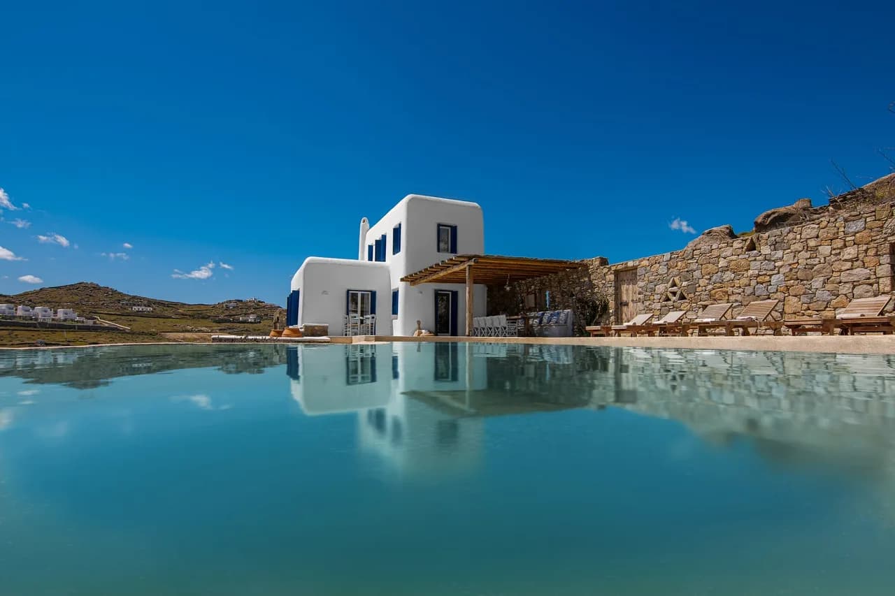 Magnificent villa in Mykonos with private pool