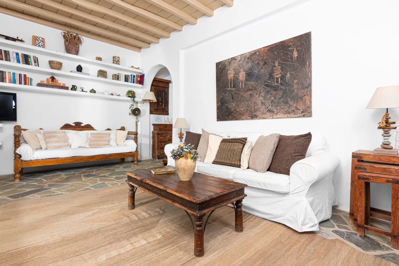 Grand villa near Ornos beach photo 2