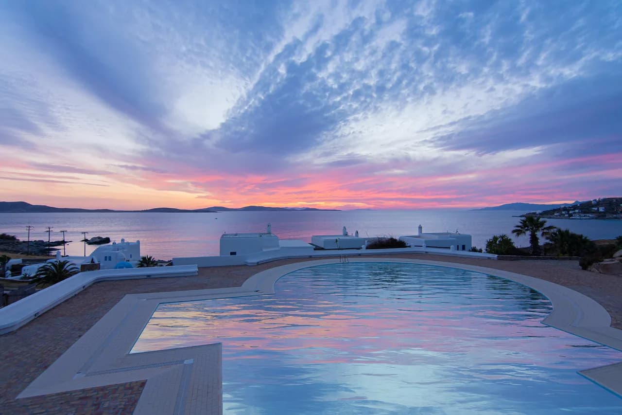Grand villa near Ornos beach photo 5
