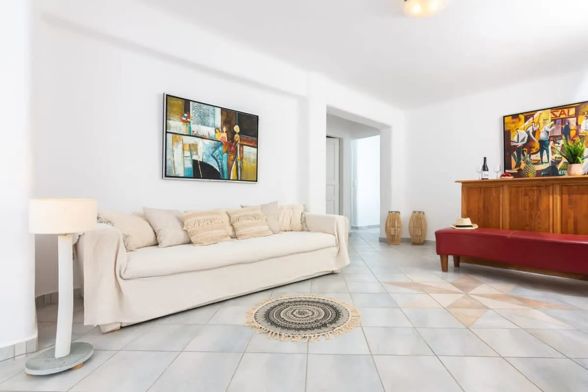 Gorgeous villa in a privileged location photo 2