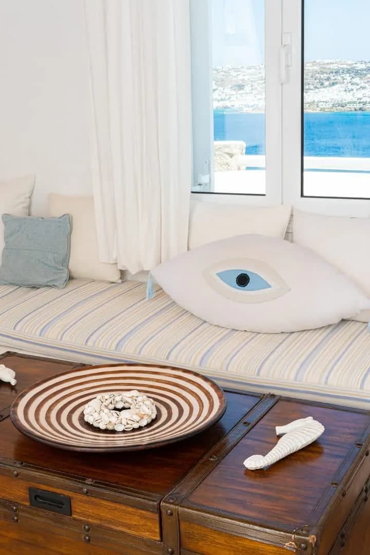 Gorgeous villa in a privileged location photo 5