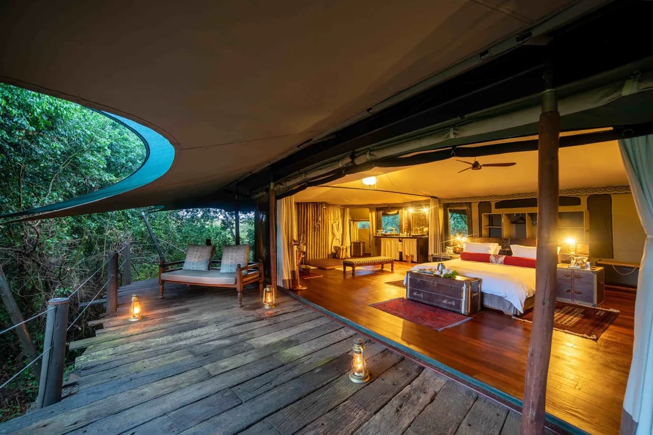 Spectacular Private 2 Bedroom Suite photo 3