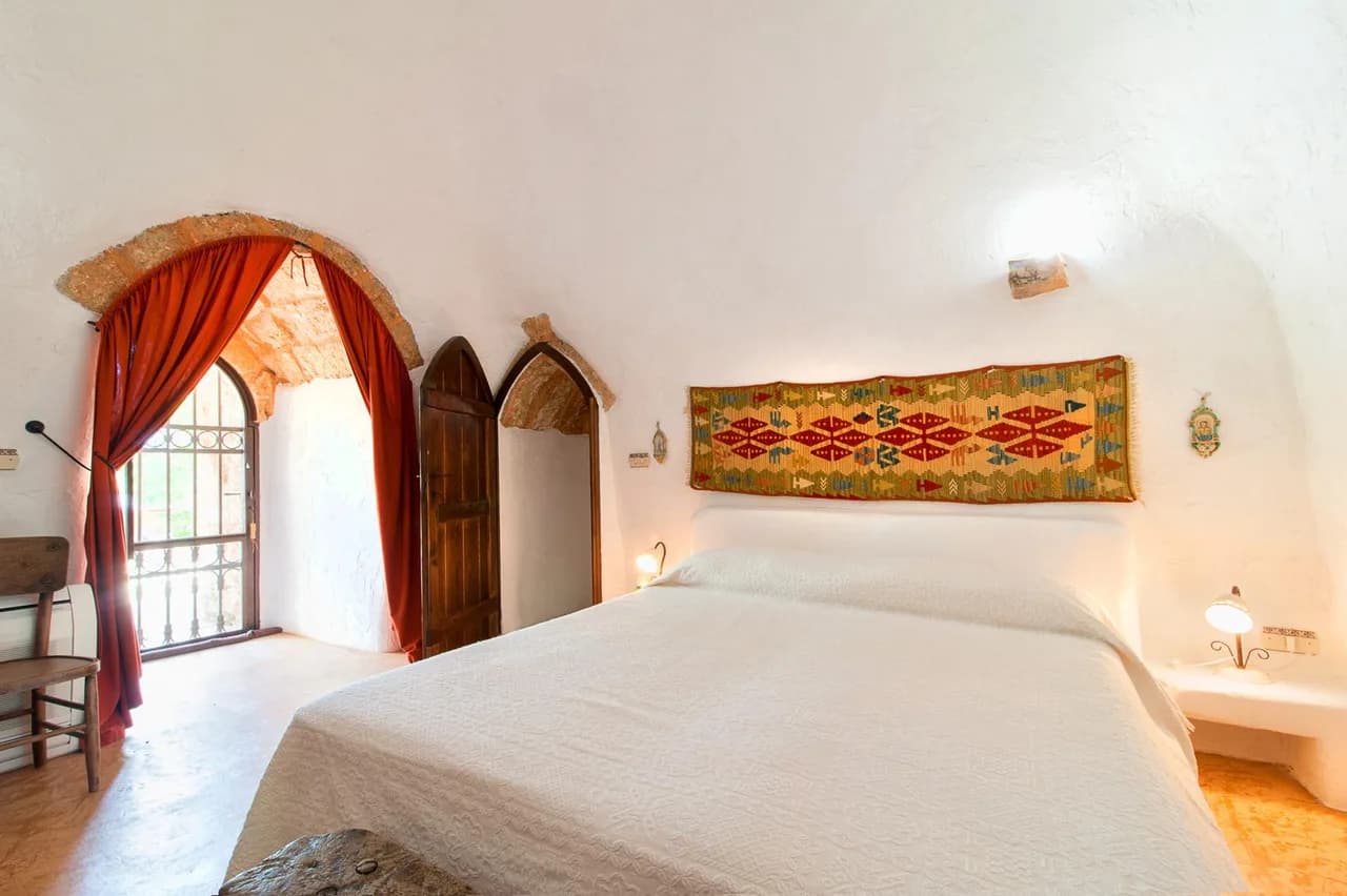 Grand Magnificent Villa With Pool photo 3