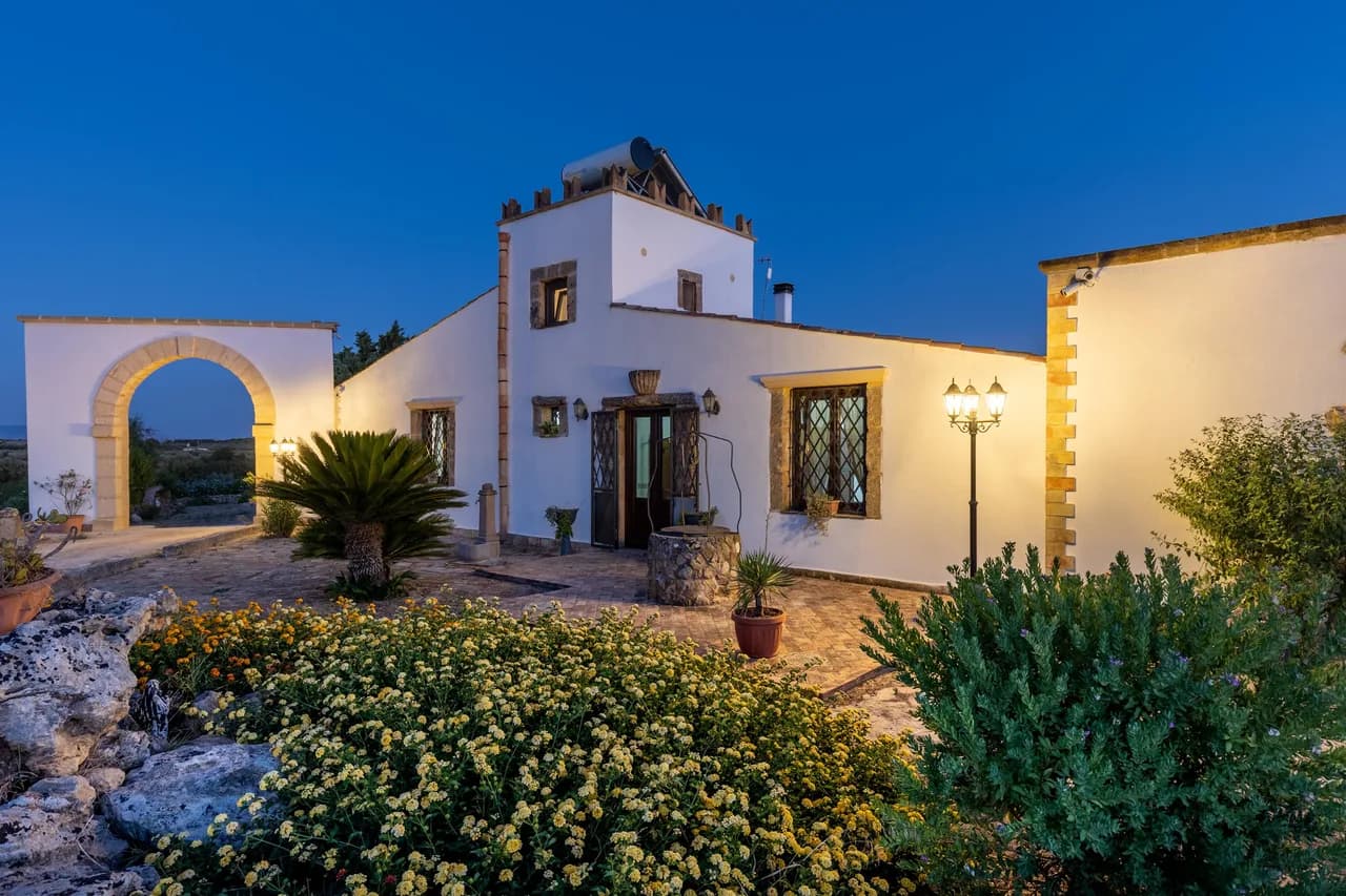 Stunning Historic Villa With Private Pool photo 2
