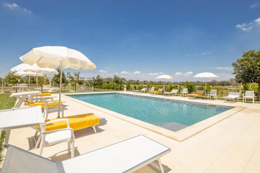 Beautiful Italian Villa With Pool and Garden