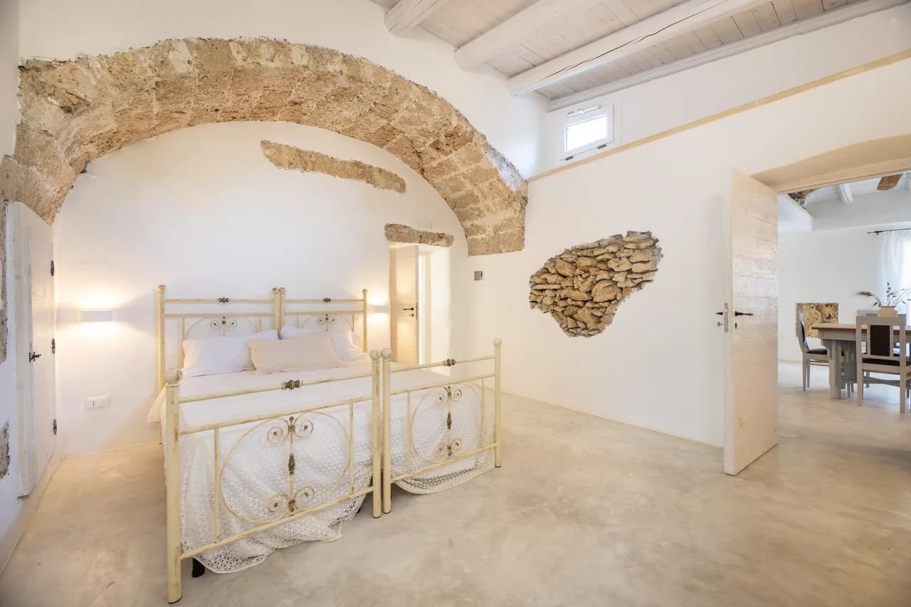 Stone Villa With Modern Architecure photo 3