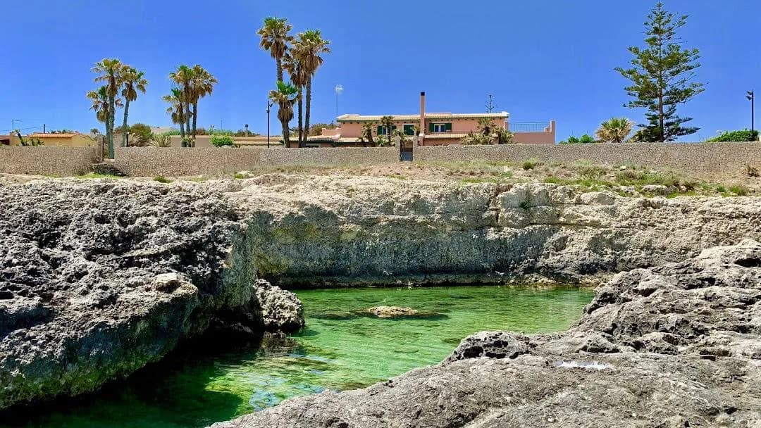 Grand Beachfront Italian Villa photo 5