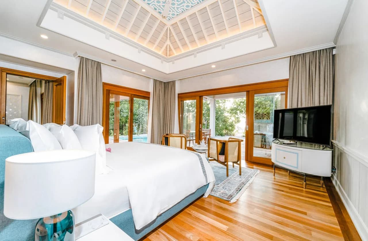 Private Deluxe Beach Residence at Maldives photo 3