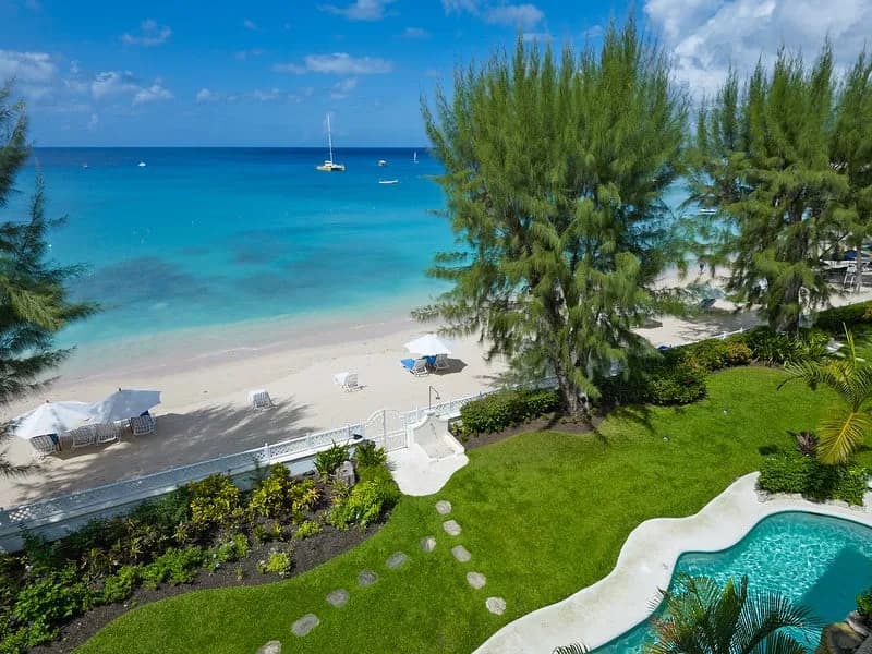 3 Bedroom Beach Holiday Apartment