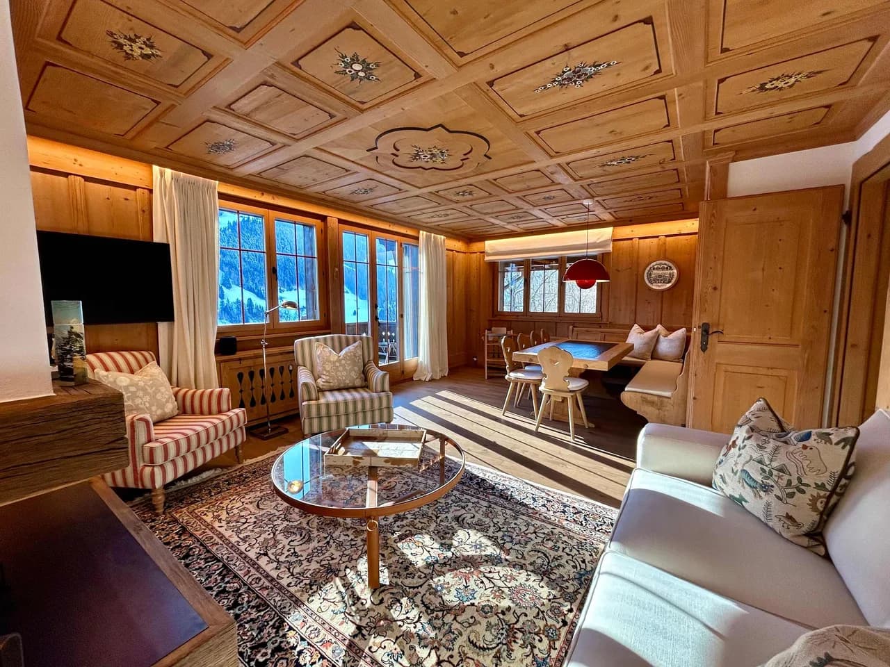 Beautiful Flat With Traditional Architecture