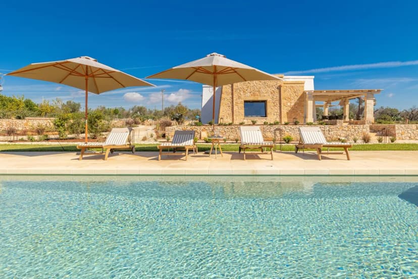 Mesmerizing 4 Bedroom Stone Villa
