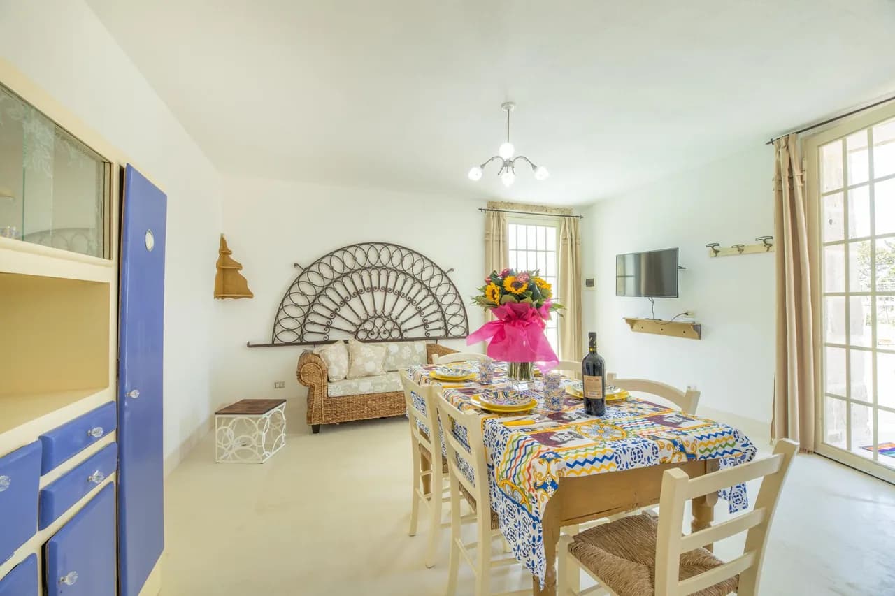 3 BR Mini Castle Tower in the Heart of Alliste photo 2
