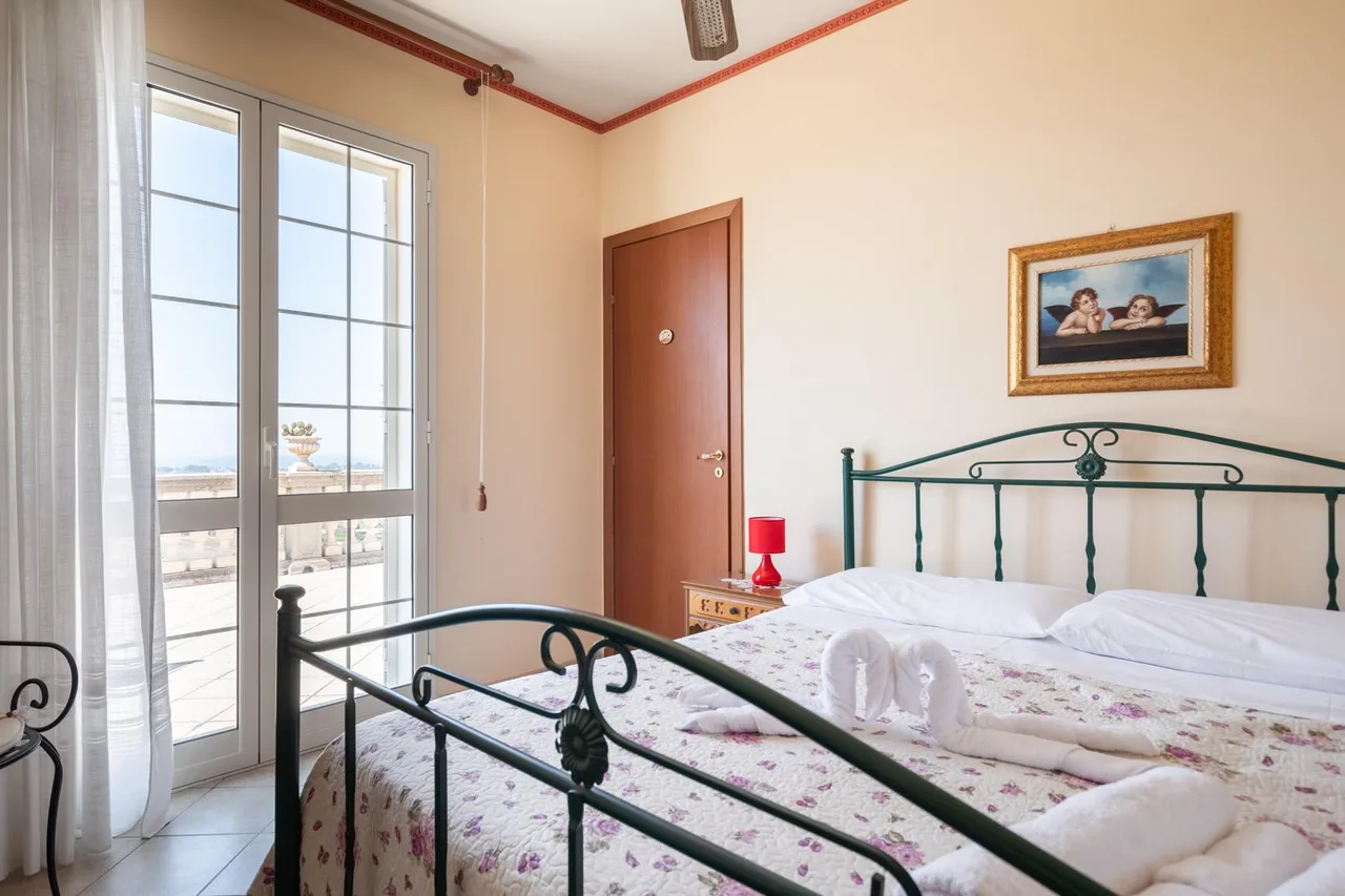 Traditional Villa Located in the Plains of Menfi photo 3