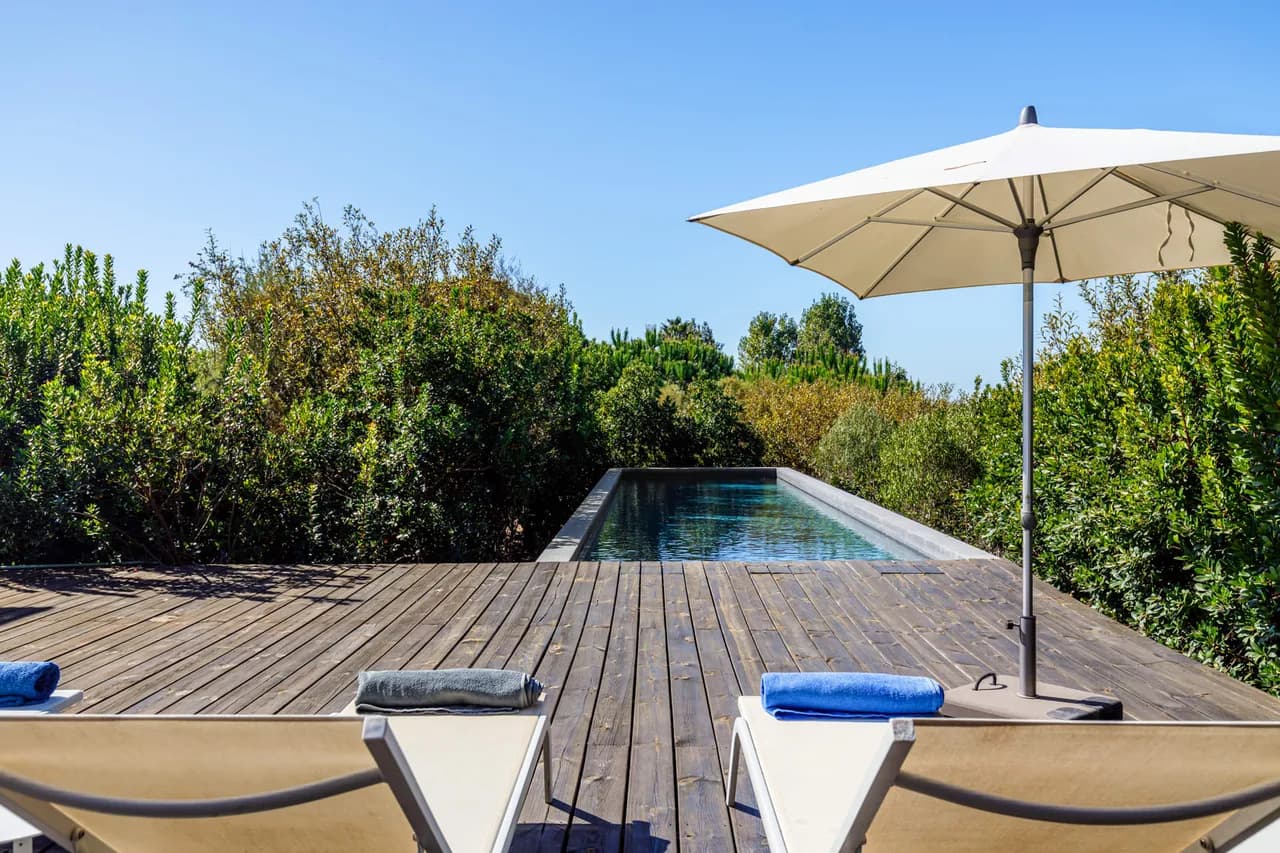 Stylish Villa That Offers a Relaxing Retreat photo 2