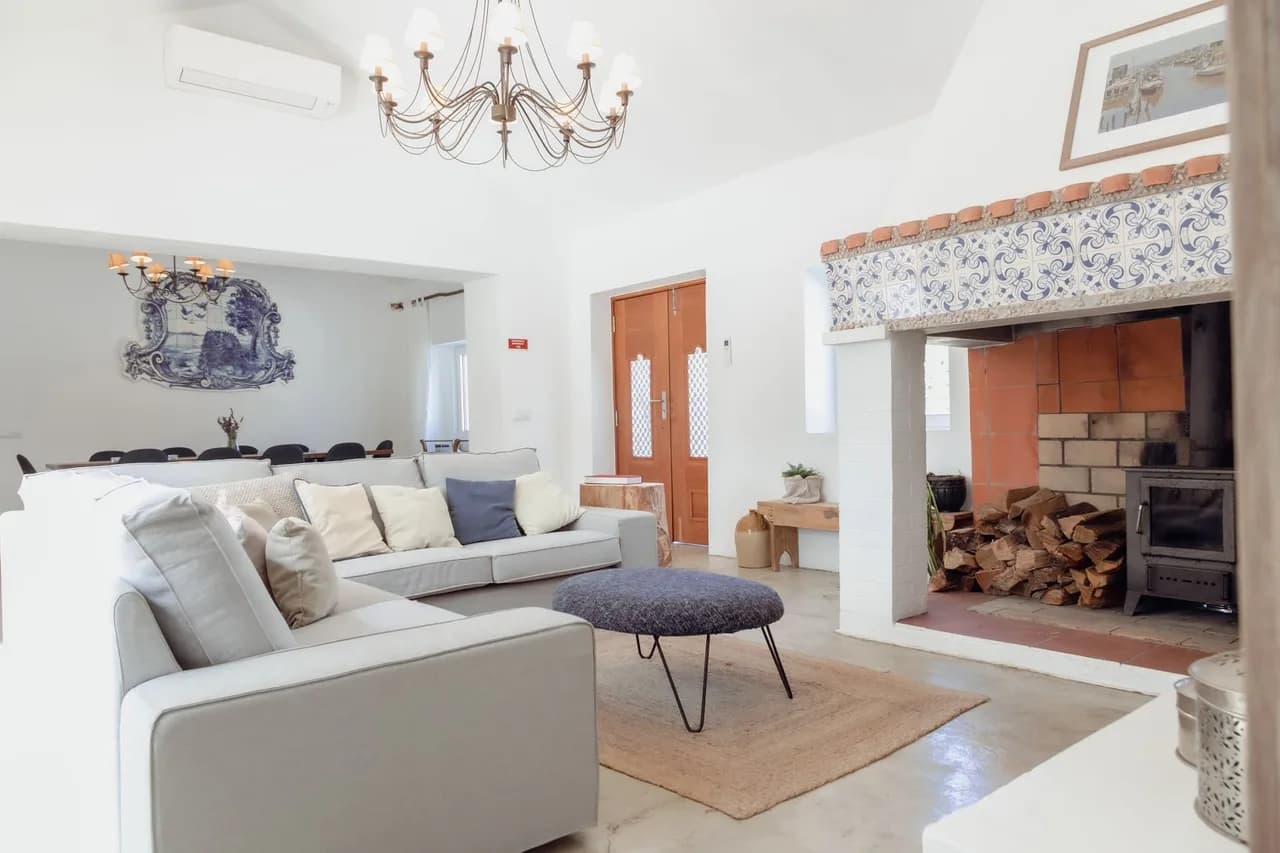 Perfect Villa With Astounding Level of Comfort photo 3