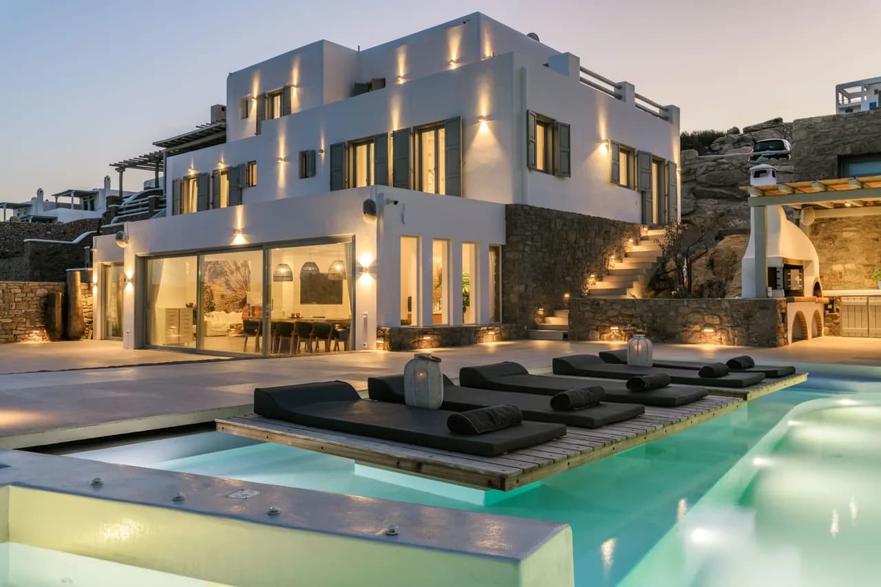 STUNNING LUXURIOUS GREEK HOLIDAY VILLA photo 3