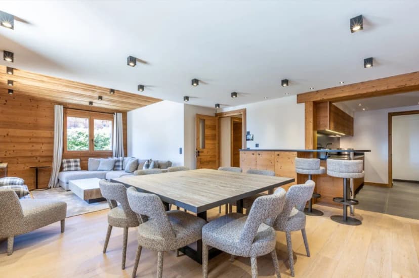 Exceptional apartment close to the center of the v