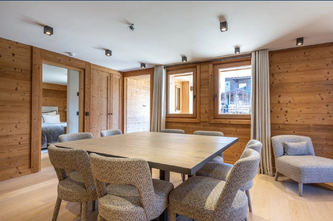 Exceptional apartment close to the center of the v photo 3