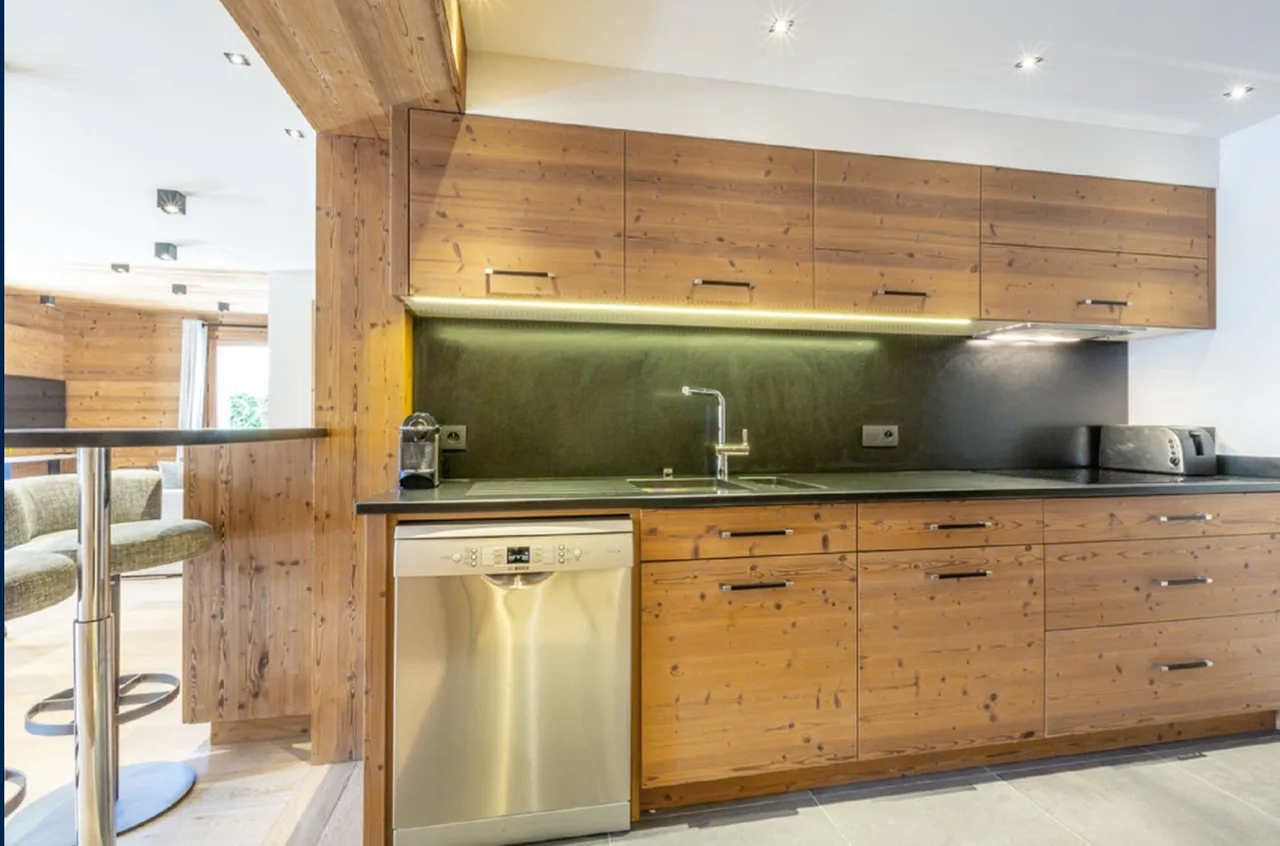 Exceptional apartment close to the center of the v photo 5