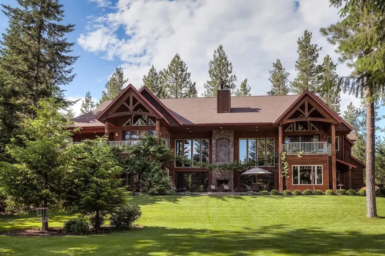 Grand Timber Residence With Spa Whirlpool