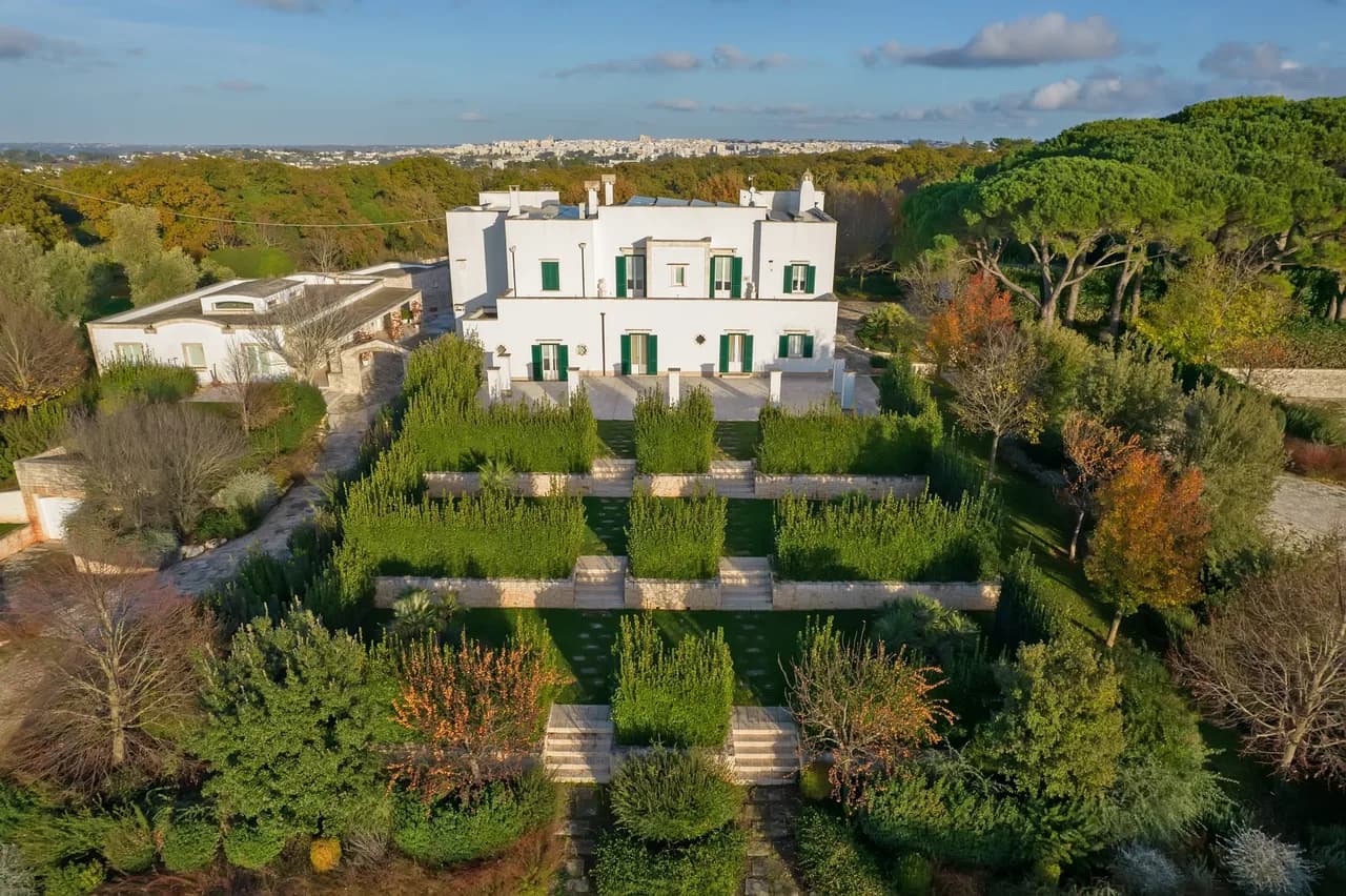 Beautifully Restored Masseria With Elegance photo 2