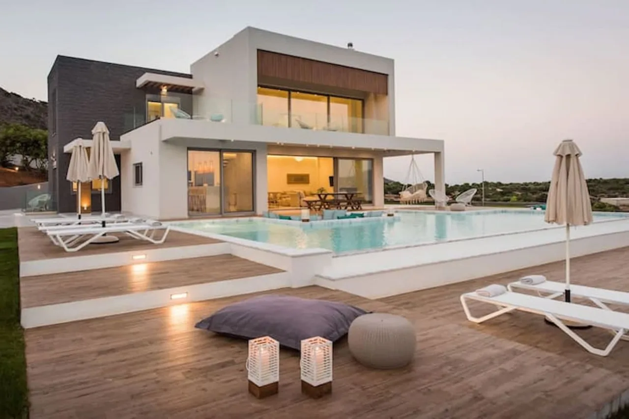 Secluded Paradise And Seaview