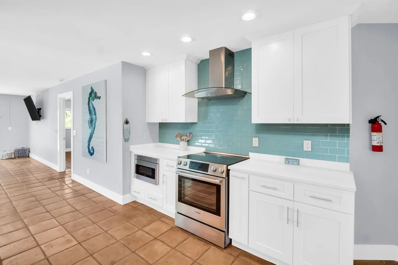 Beachside Three Bedroom Villa in Tampa Bay Area photo 5