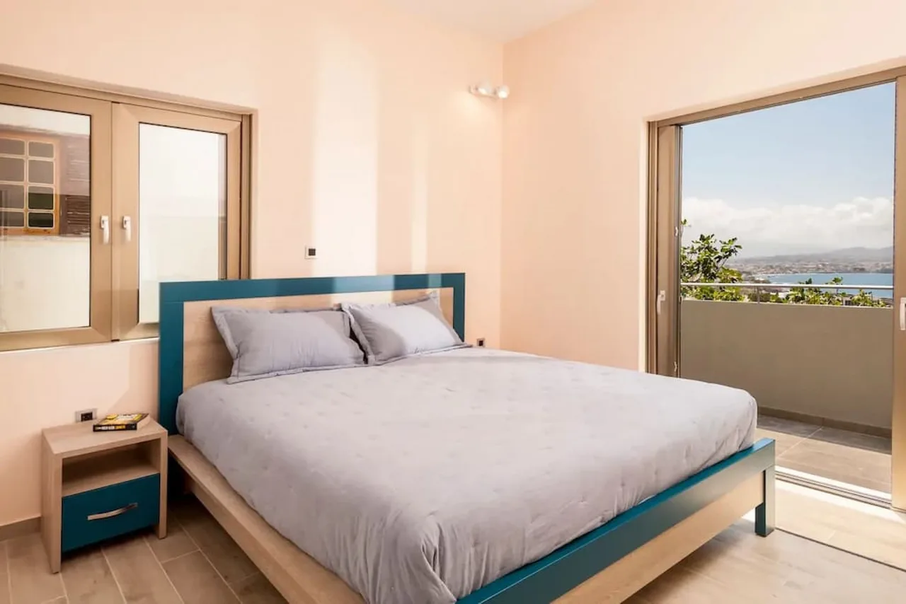 Luxurious Villa With Panoramic View photo 5