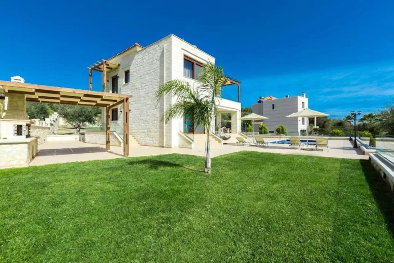Modern Stone Villa with Sauna photo 2