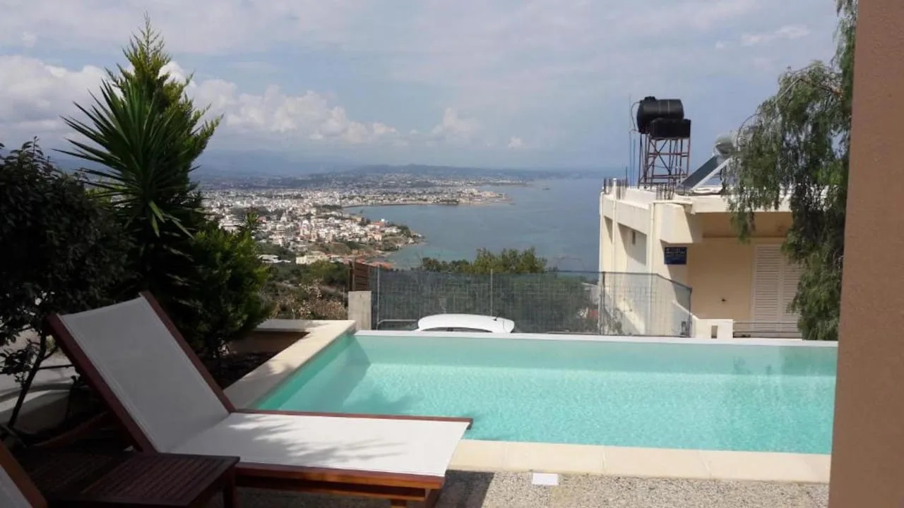 Majestic Views in a Luxurious Villa photo 2