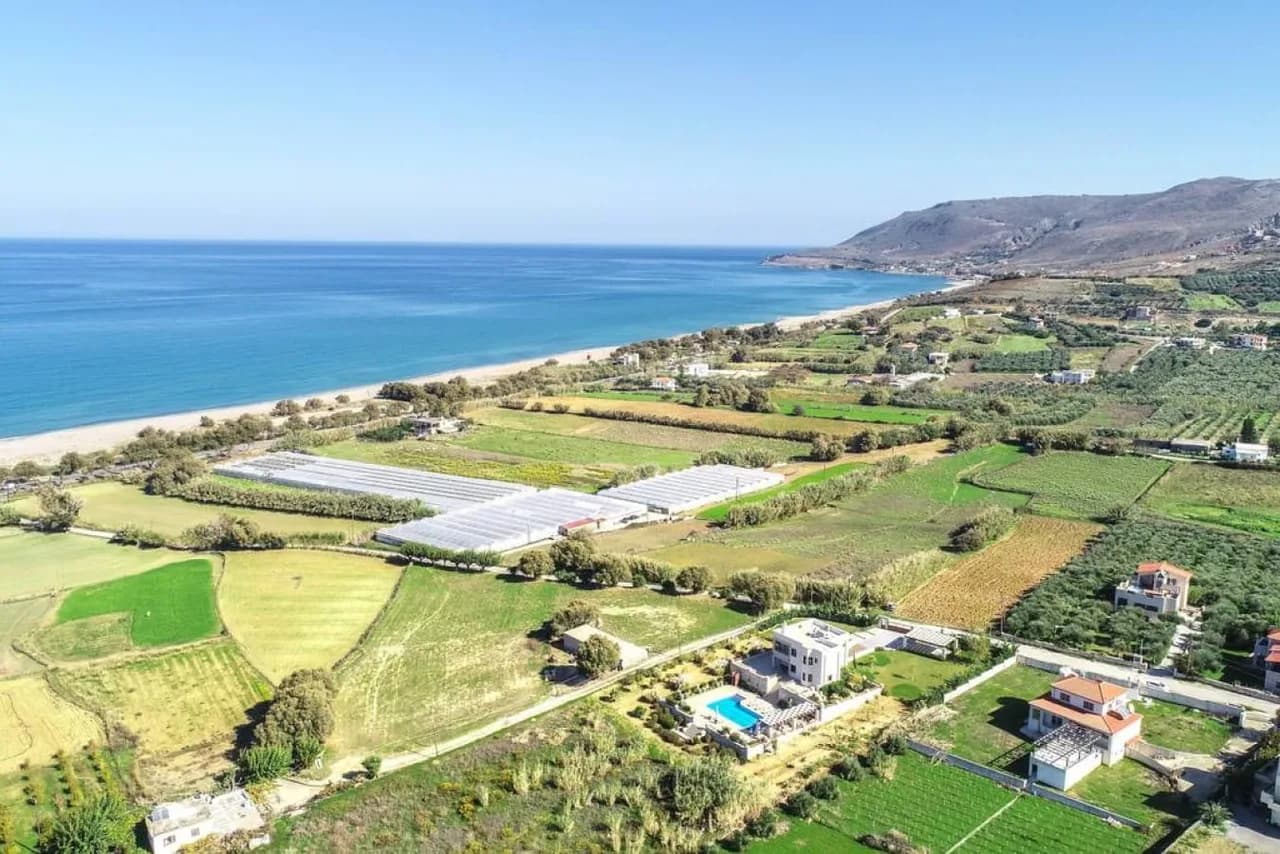 Extraordinary Villa Near The Beach photo 2