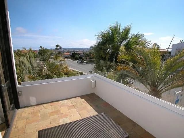 Panoramic View Luxury Home in San Diego photo 5