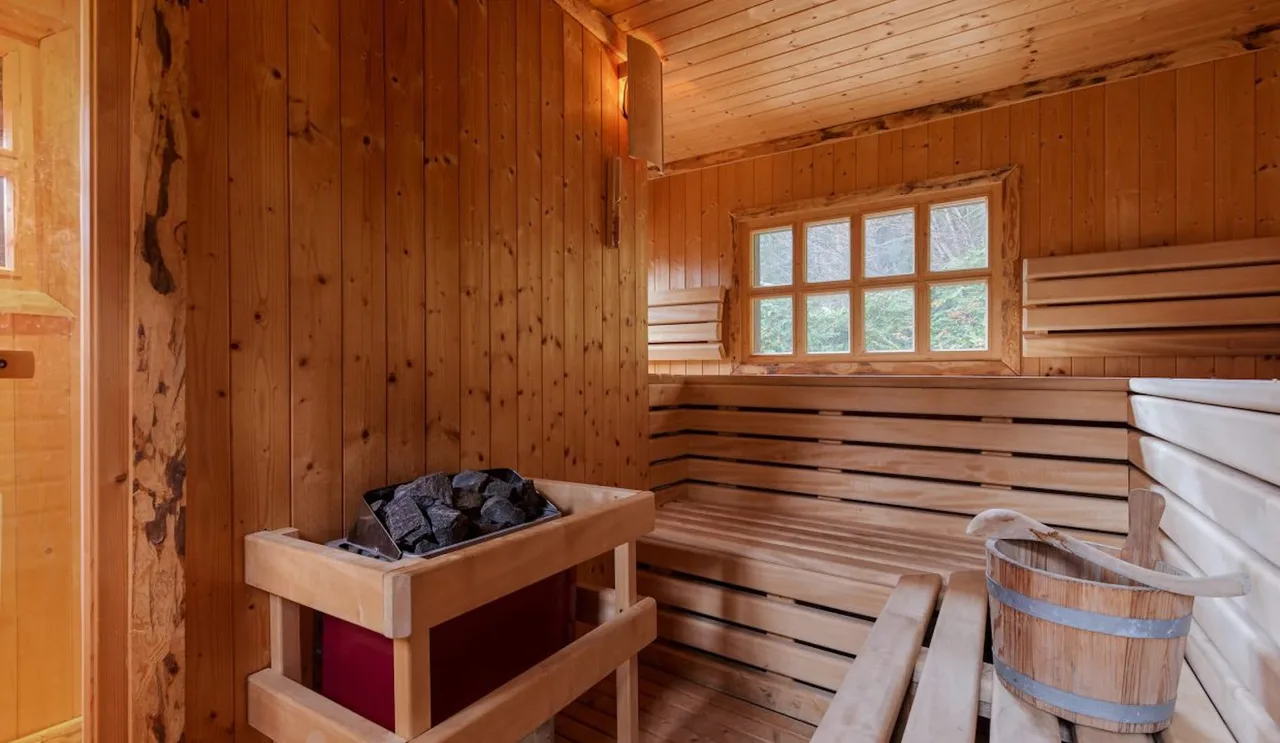 Beautifully Renovated Farmhouse With Sauna And Cinema photo 5
