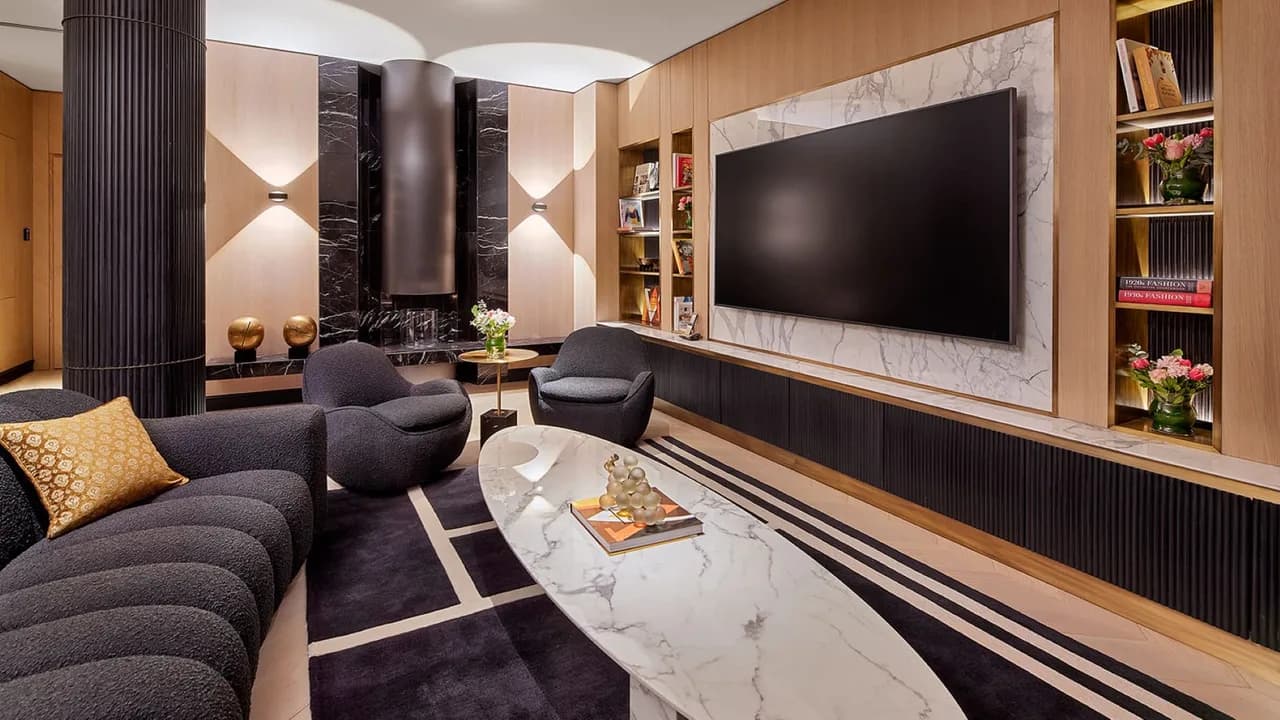 UNMATCHED LUXURY AT THE HEART OF THE CITY photo 5