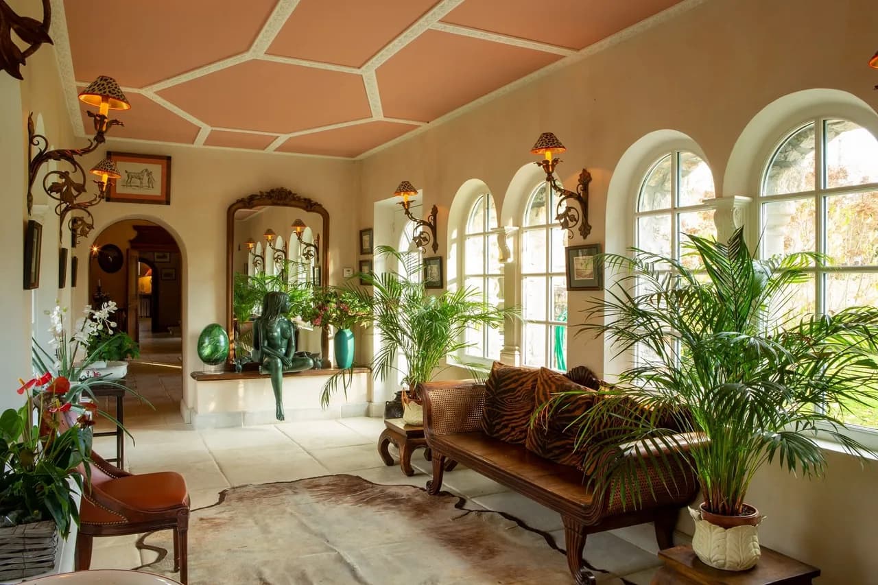 Historical Luxurious Abby