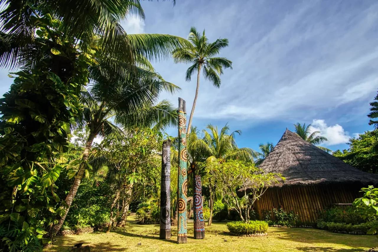 Luxury in Your Own Secret Paradise Garden photo 3