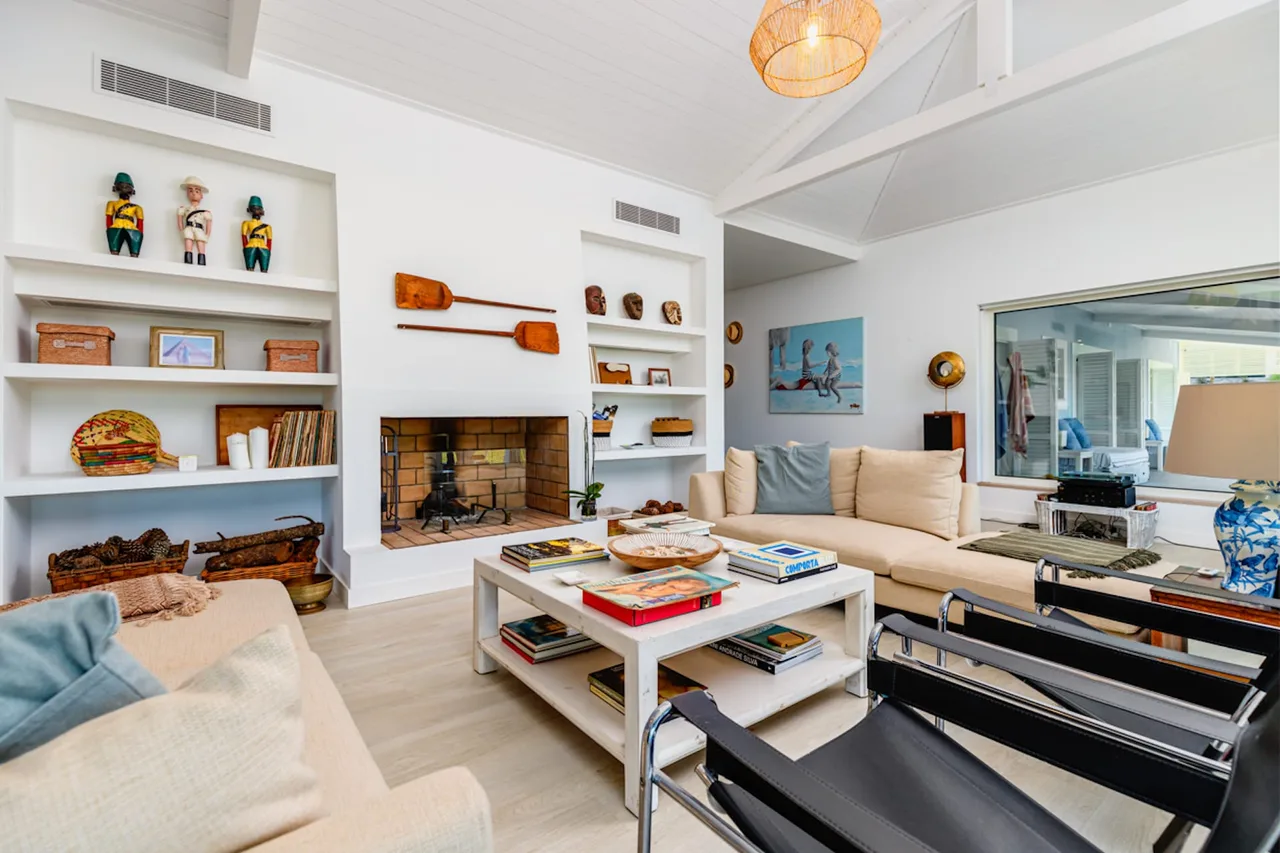 Luxurious Spacious Villa With Pool photo 2