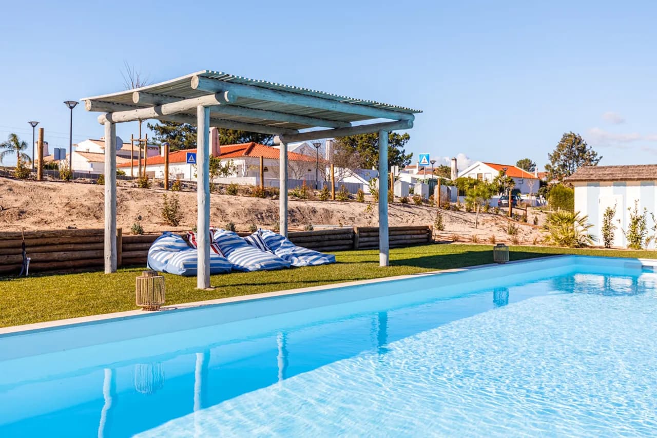 Luxurious Spacious Villa With Pool photo 4
