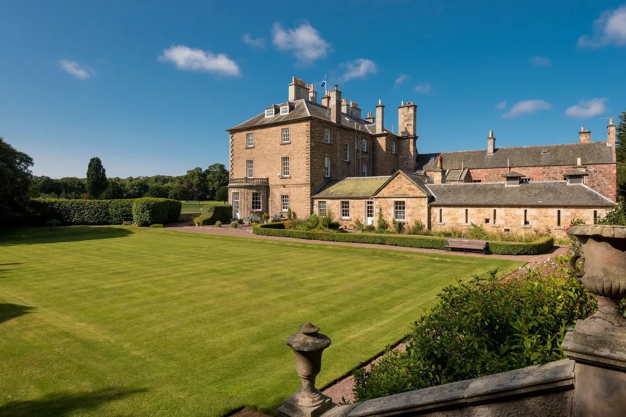 Countryside Gregorian Mansion in Luxury and Style photo 2