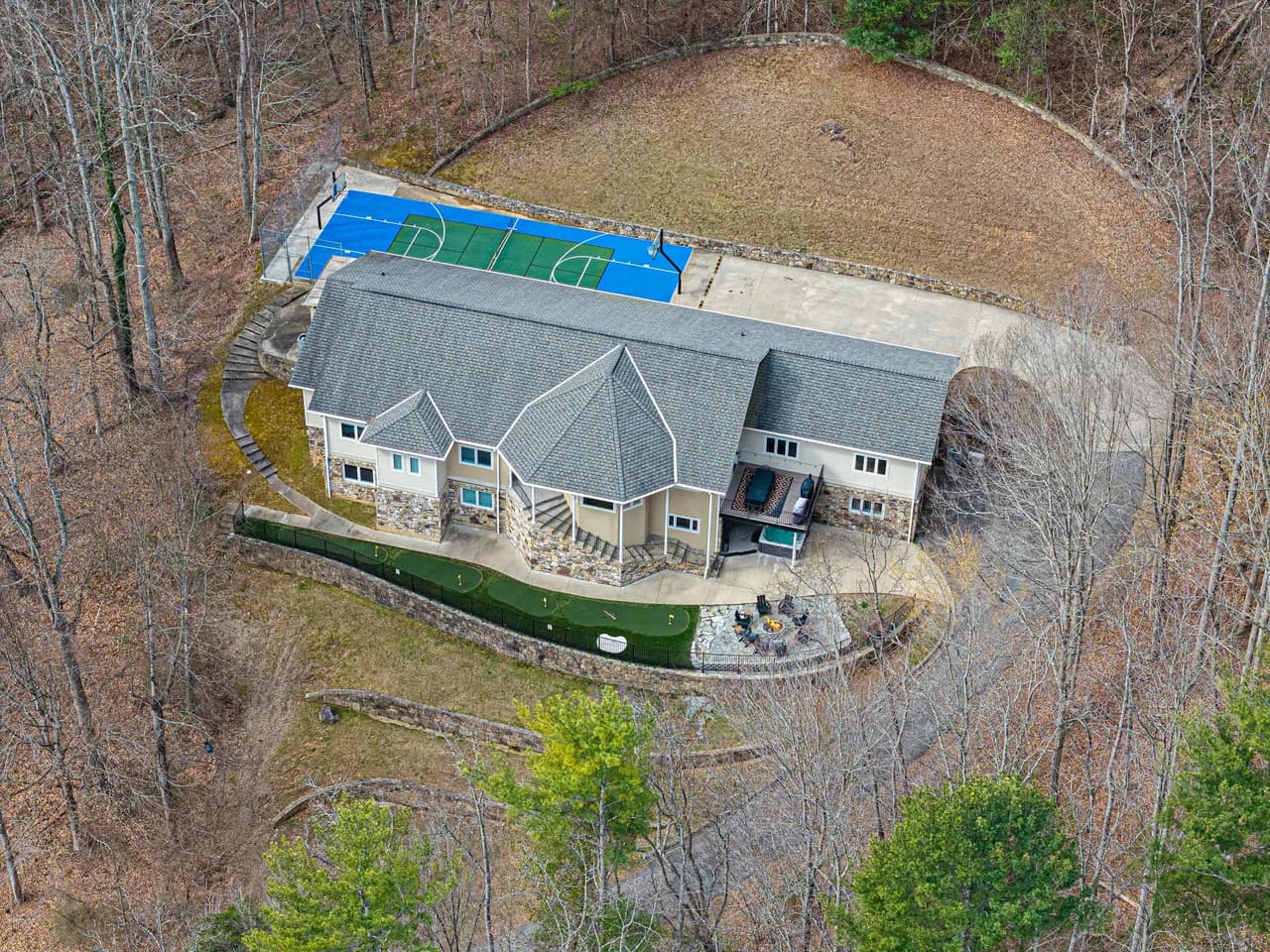 Expansive Six Bedroom Estate in Asheville