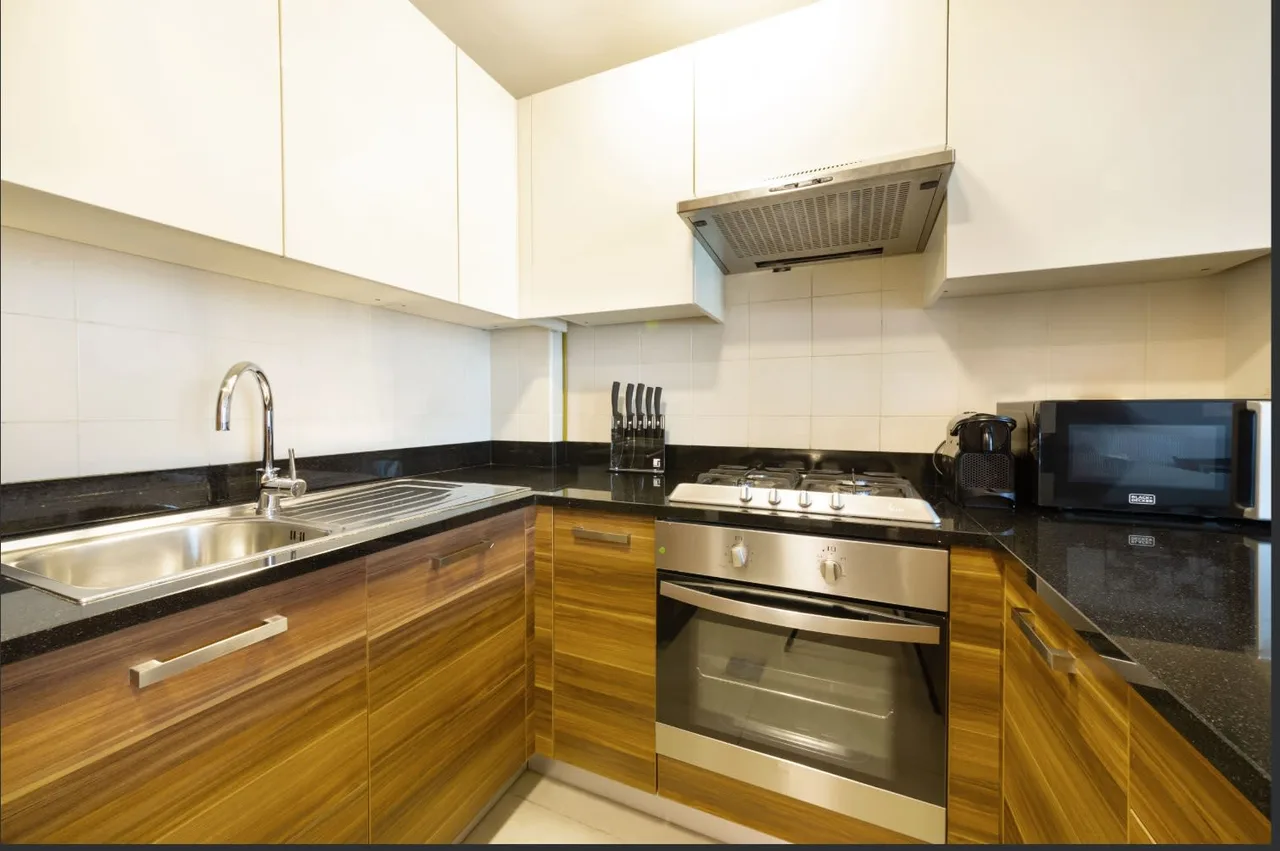 Premium 1/Bed Apartment in Dubai Marina photo 5