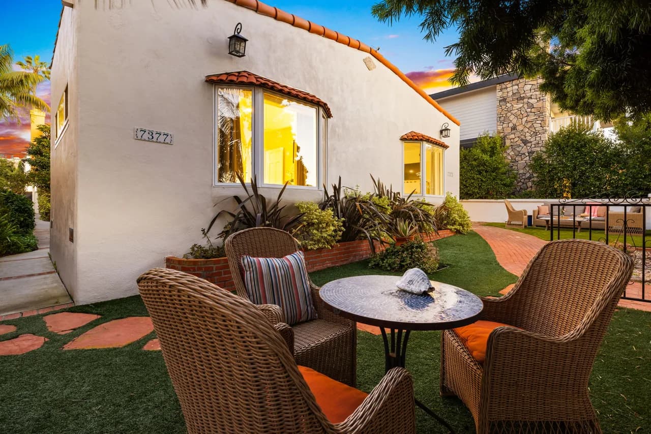 Beachside Three-Bedroom Villa in San Diego photo 4