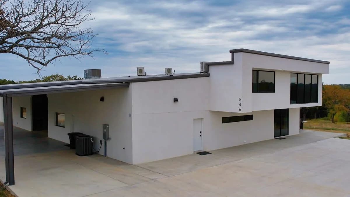 Impressive Texas Villa With Spa , Pool And Movie photo 2