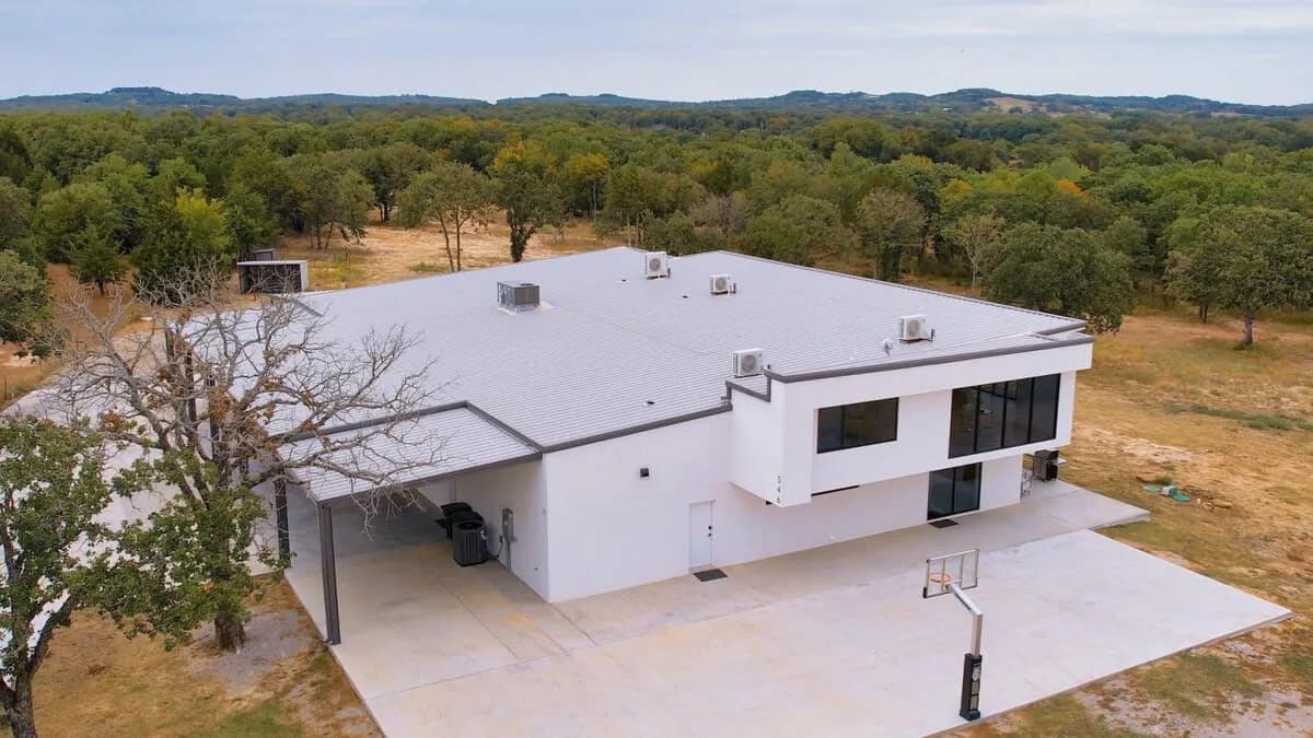 Impressive Texas Villa With Spa , Pool And Movie photo 3