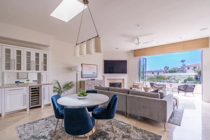 Water & Sunset Views in Dreamy, Cardiff by the Sea