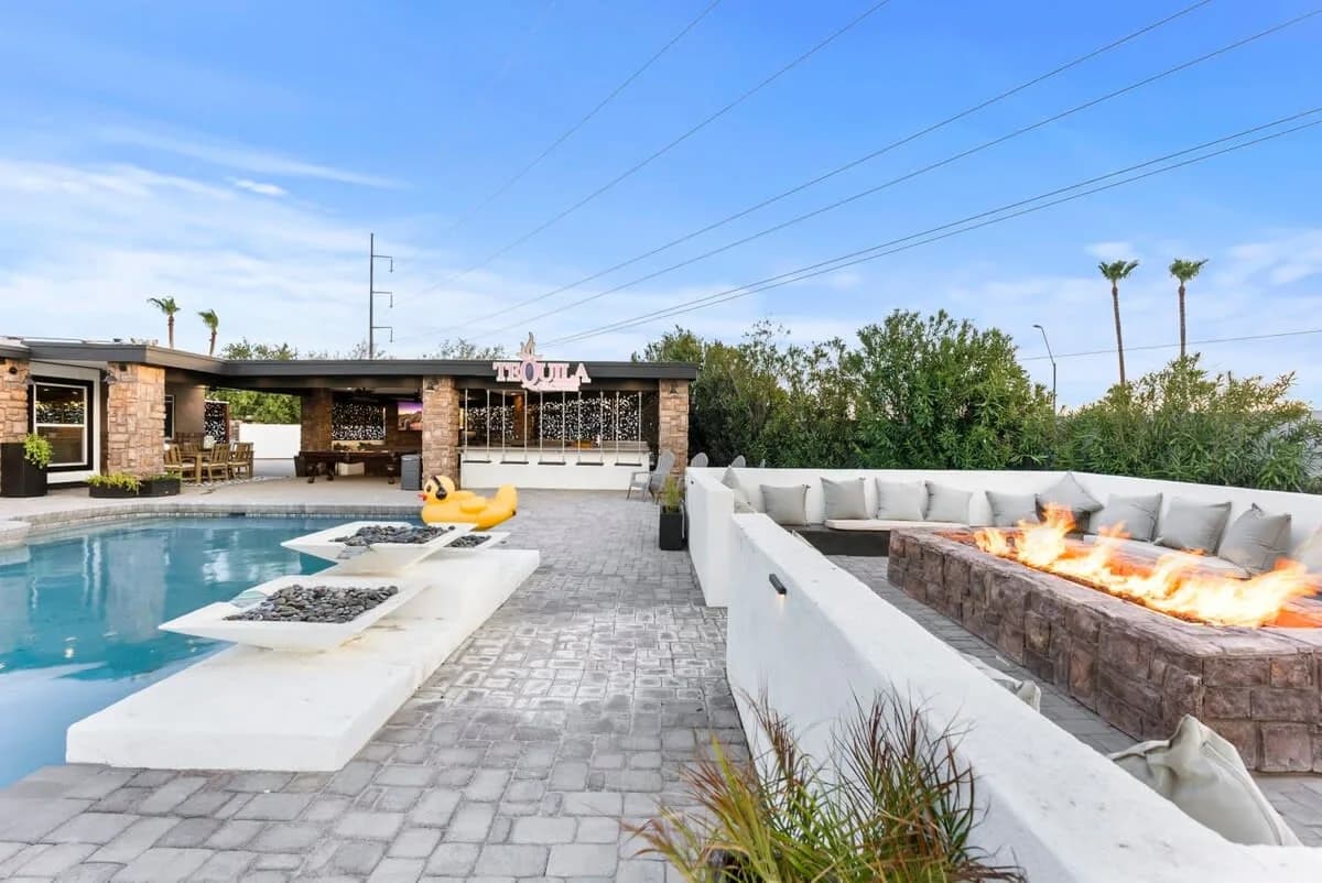 Resort Pool with Pickleball Court in Phoenix photo 2