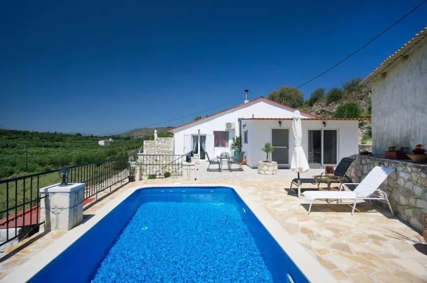 Villa With Mountain View and Private Pool