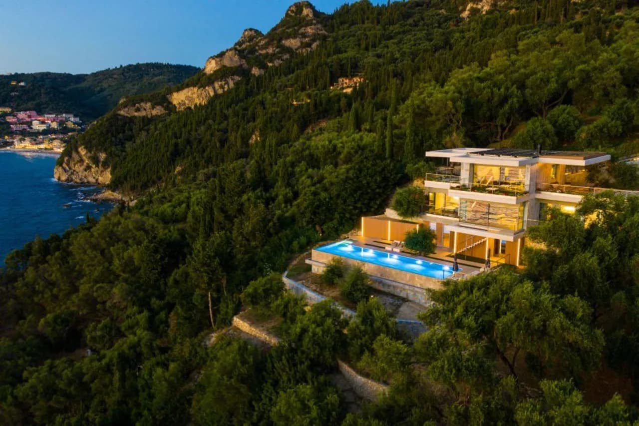 Extraordinary 3 levels Villa with Jacuzzi and Infi photo 3